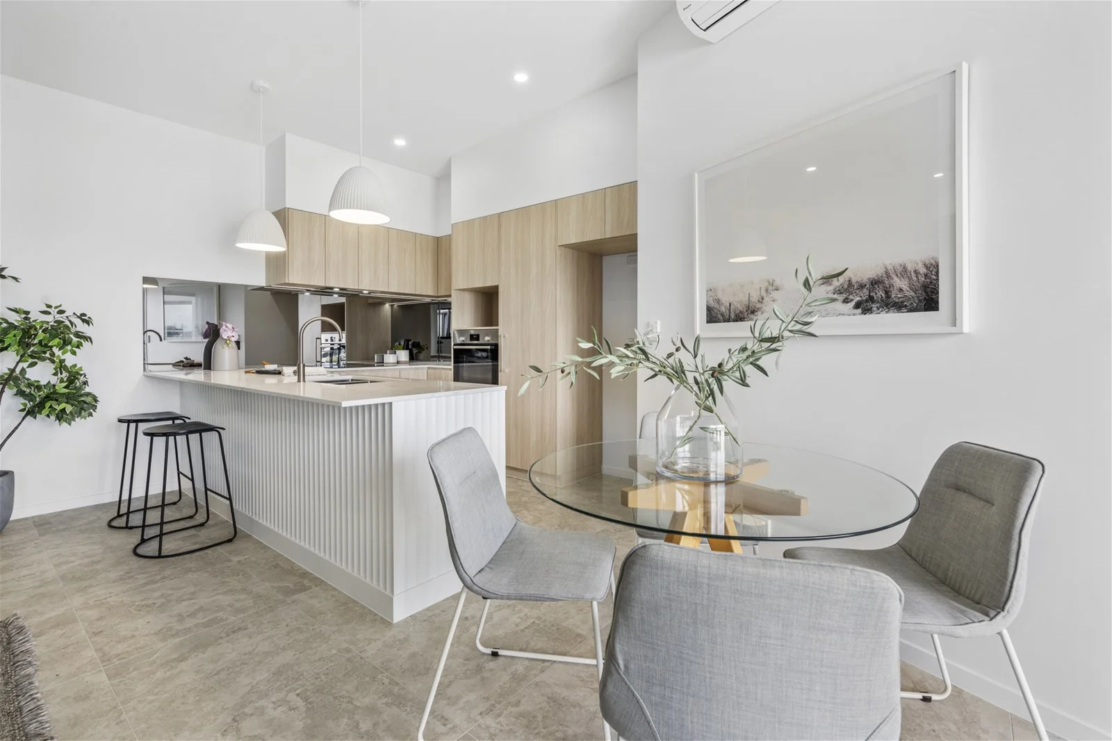 Additional image 11 of 14/105 Chestnut Street, Wynnum QLD 4178