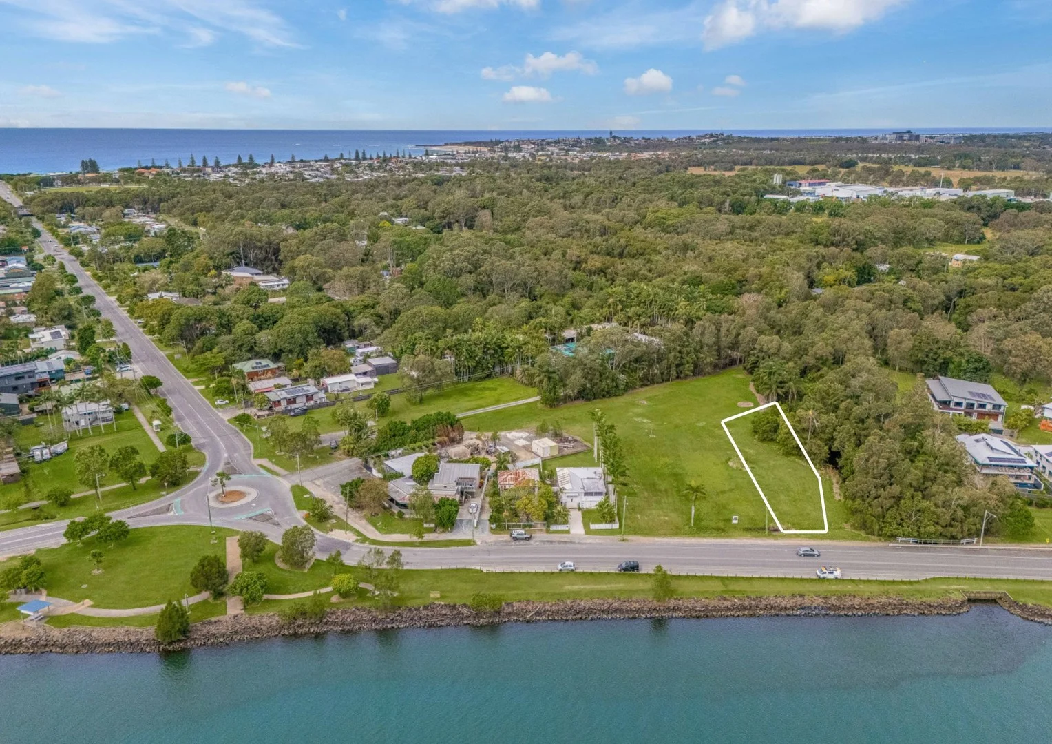 Additional image 2 of 130 Chinderah Bay Drive, Chinderah NSW 2487