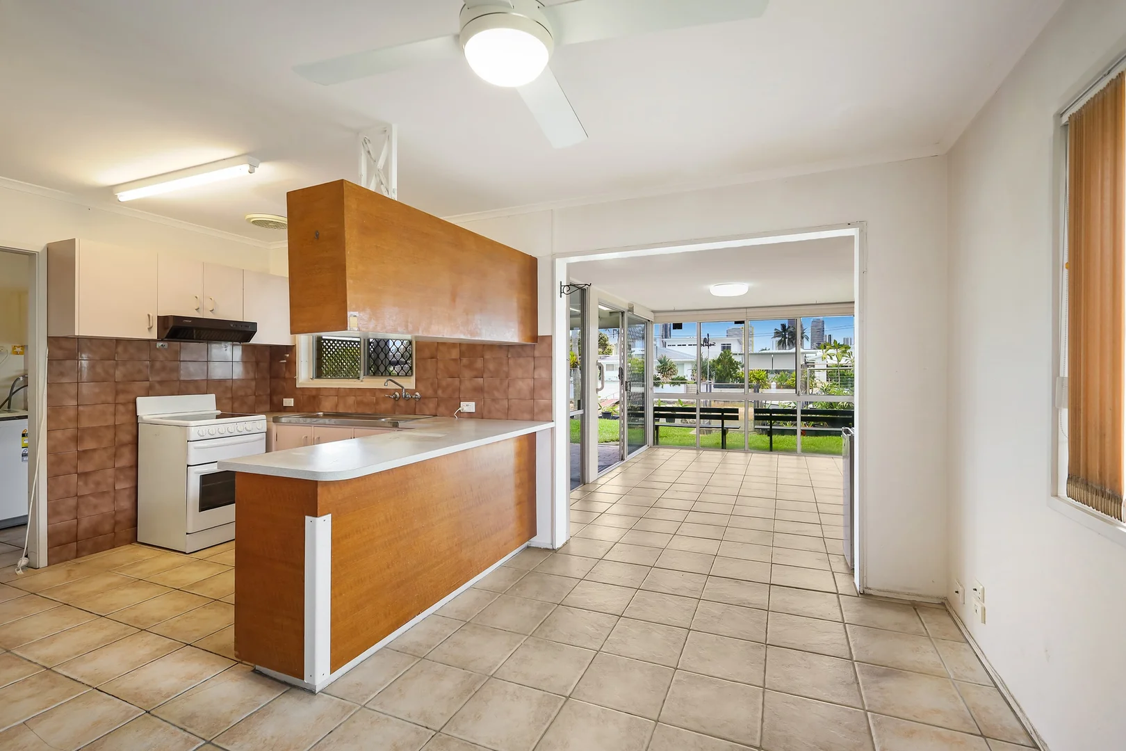 Additional image 8 of 102 Rio Vista Boulevard, Broadbeach Waters QLD 4218