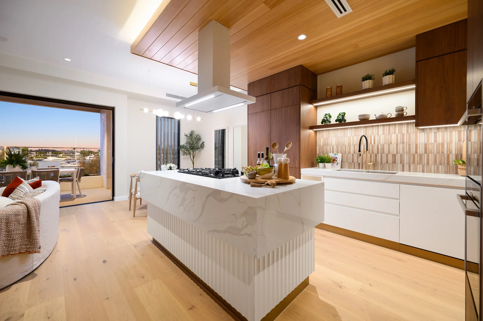 Additional image 14 of 2/149 The Esplanade, Paradise Point QLD 4216