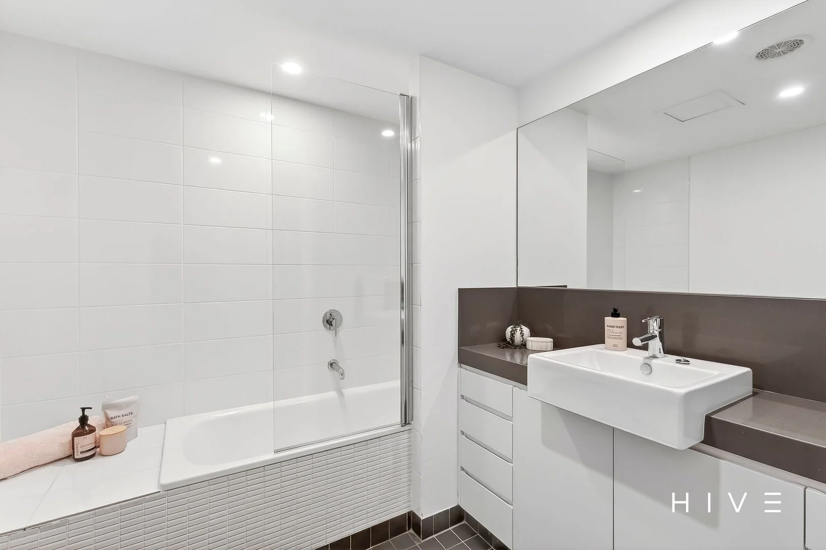 Additional image 16 of 12/34 Canberra Avenue, Forrest ACT 2603