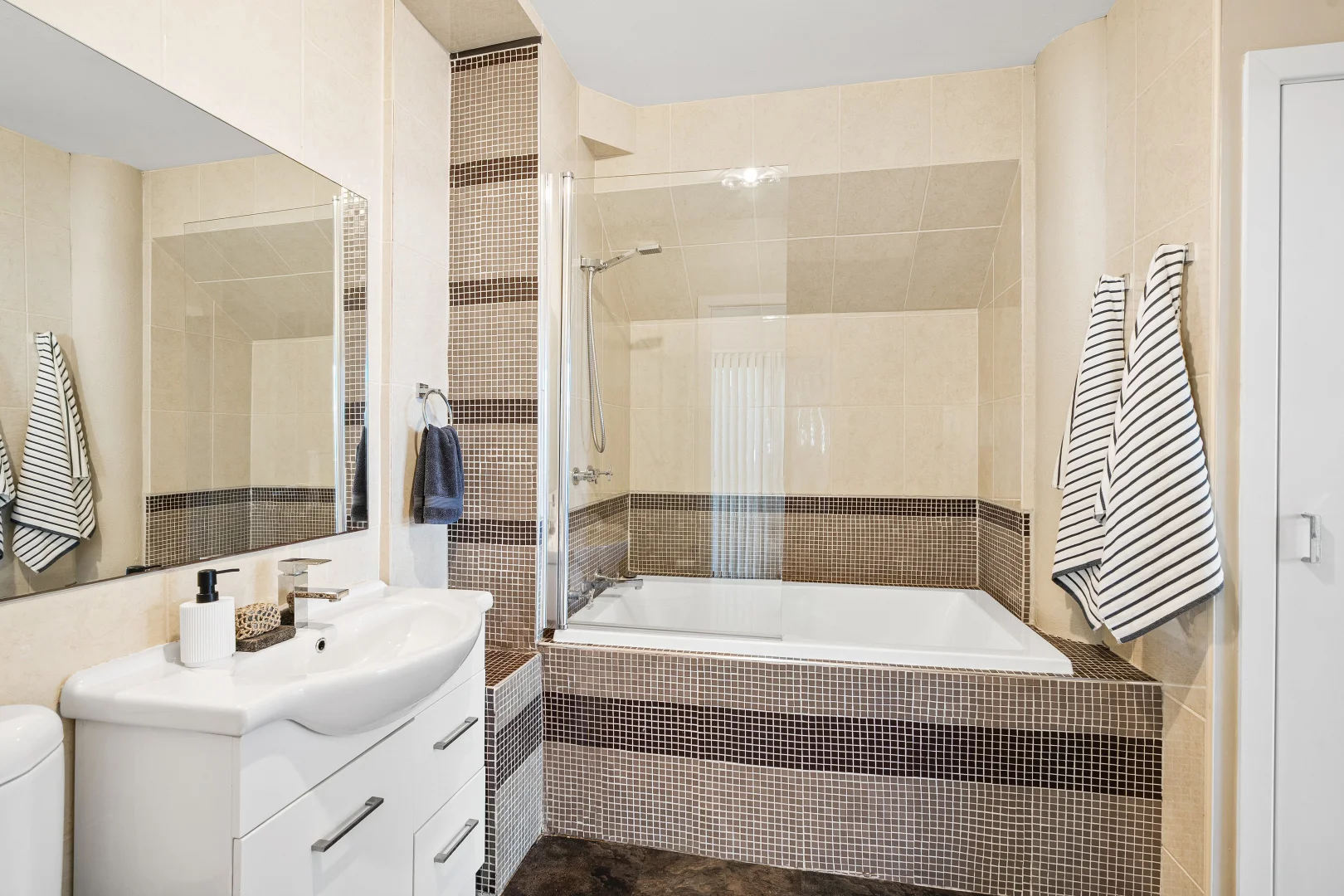 Additional image 14 of 148 Tuggerah Parade, Long Jetty NSW 2261