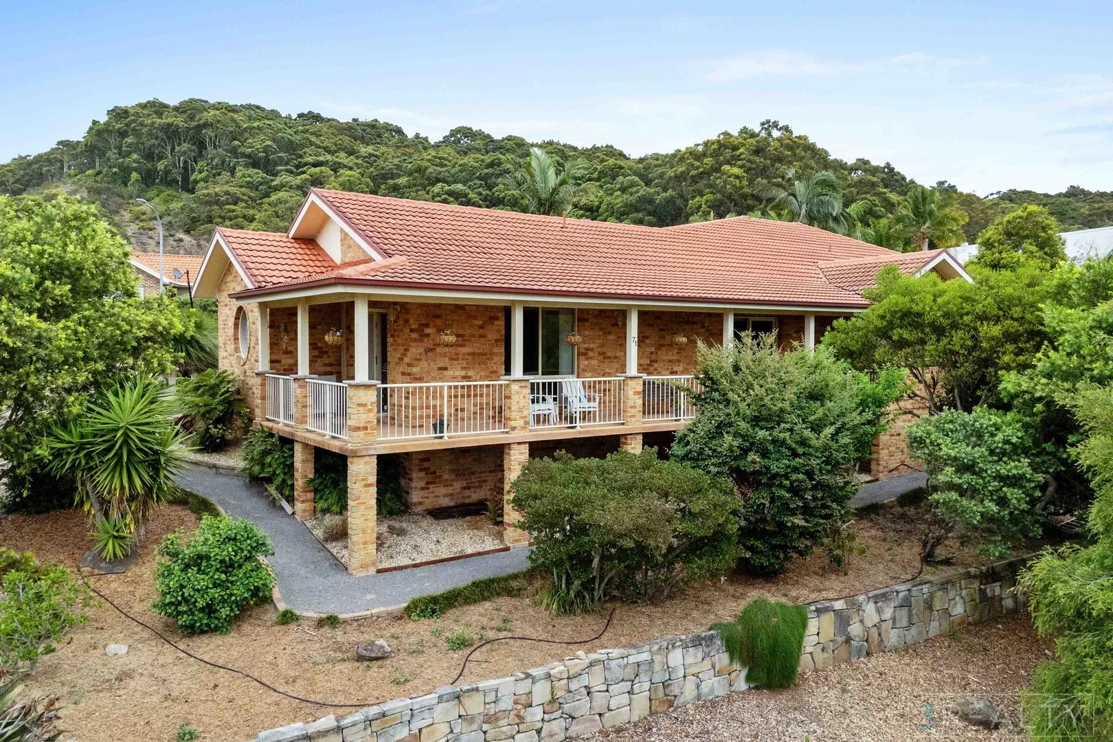 71 Silky Oak Drive, Caves Beach NSW 2281