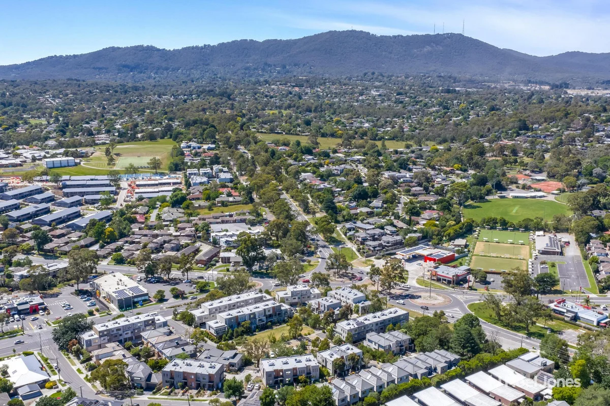 Additional image 3 of 8 Yellow Gum Crescent, Mooroolbark VIC 3138