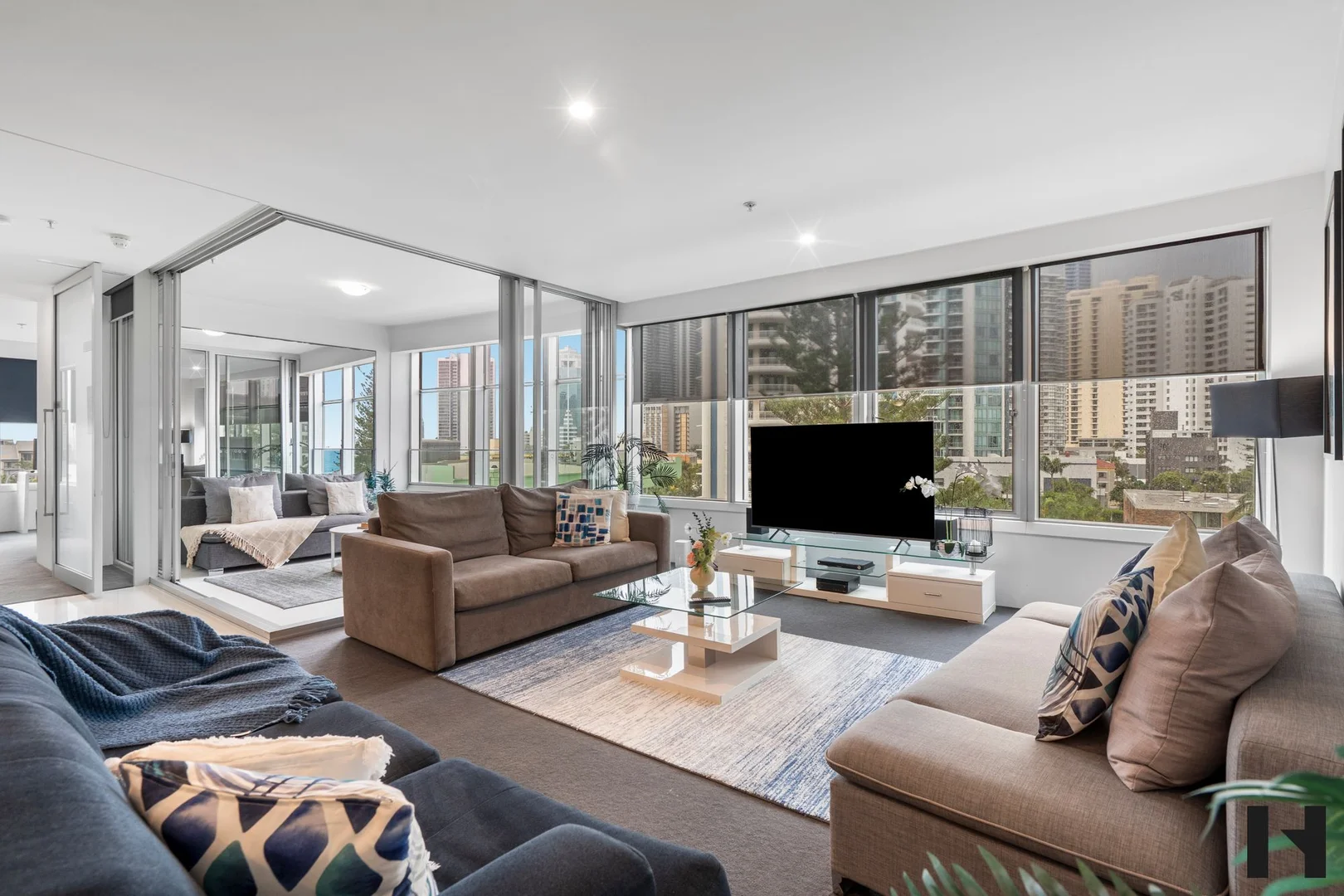 Additional image 2 of 401/9 Hamilton Avenue, Surfers Paradise QLD 4217