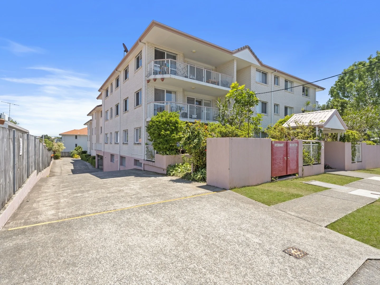 5 Lloyd St, Southport QLD 4215