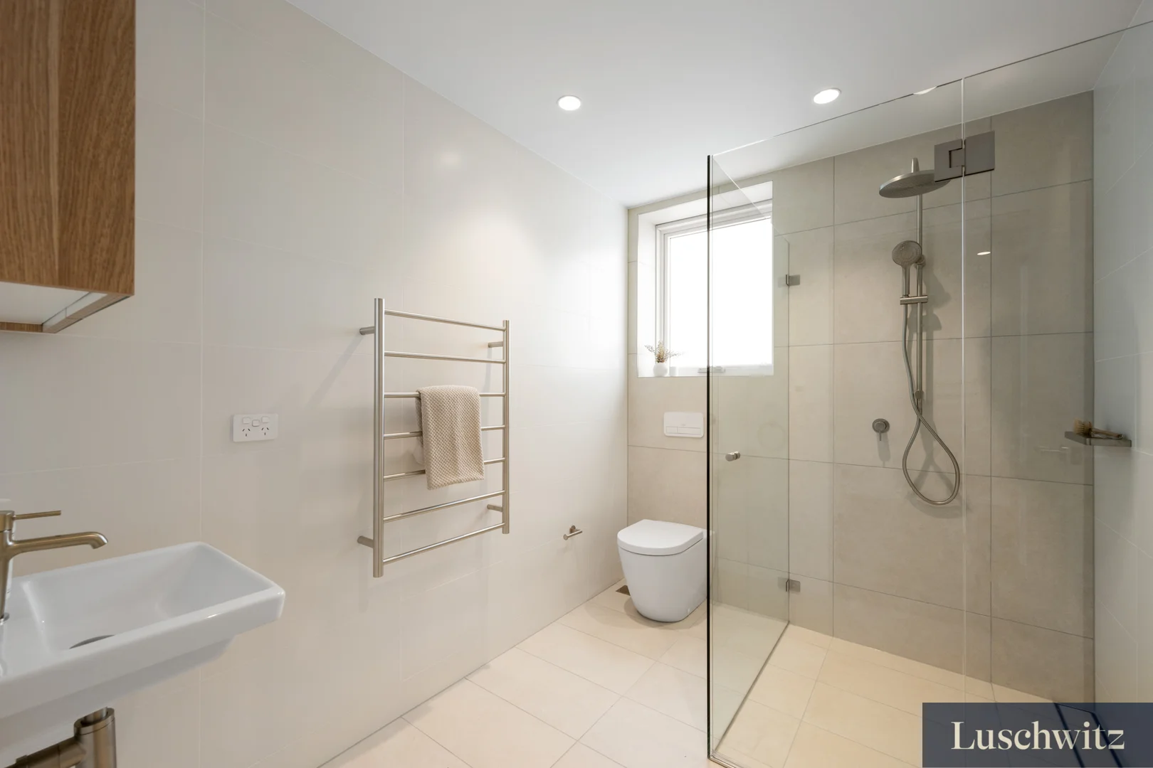 Additional image 3 of 4/108-110 Warrimoo Avenue, St Ives NSW 2075