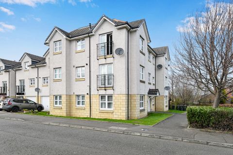 14/2 West Fairbrae Drive, Saughton, Edinburgh EH11