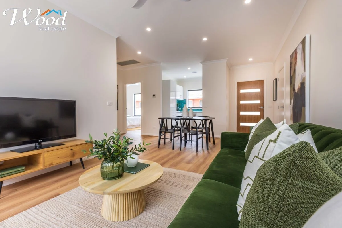 Additional image 2 of 1-4/516 Kotthoff St, Lavington NSW 2641