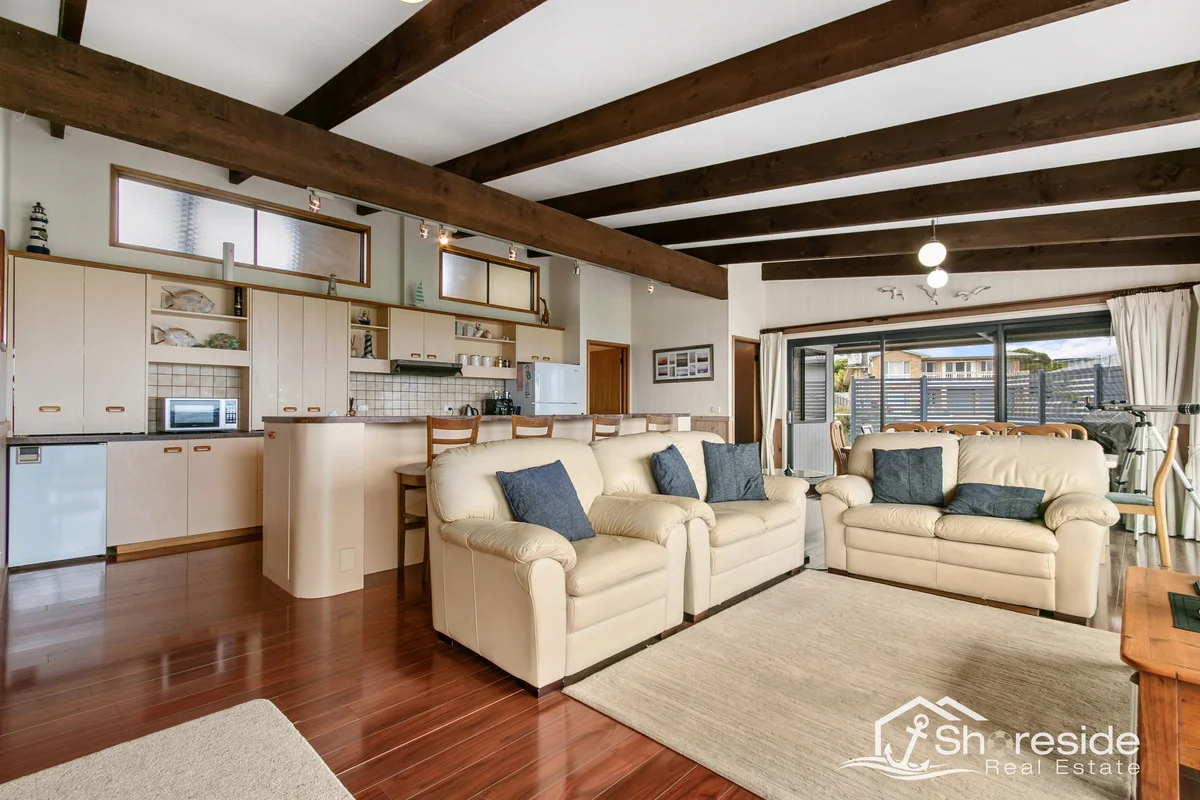 Additional image 10 of 16 Skidale Close, Lake Tyers Beach VIC 3909