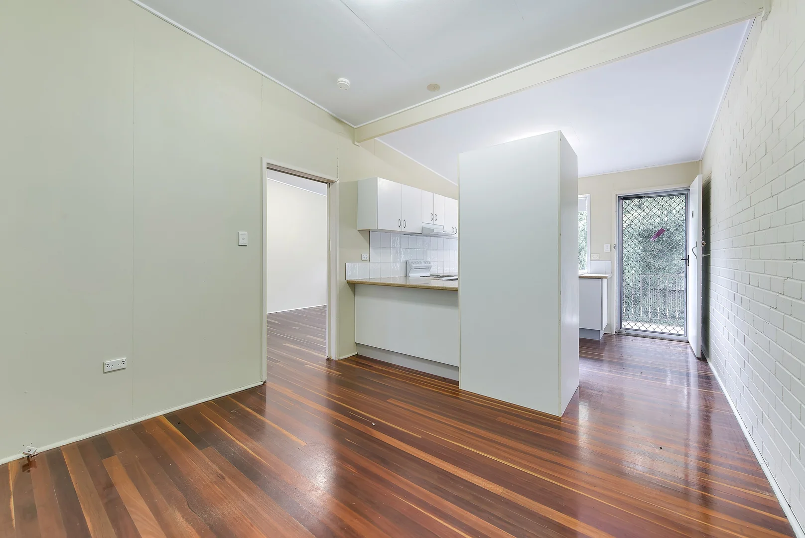 Additional image 12 of 28 Waite Street, Norman Park QLD 4170