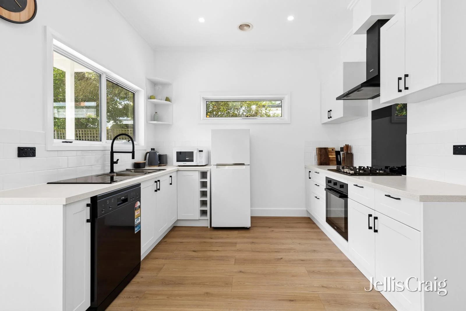 Additional image 3 of 206 Pleasant Street South, Newington VIC 3350