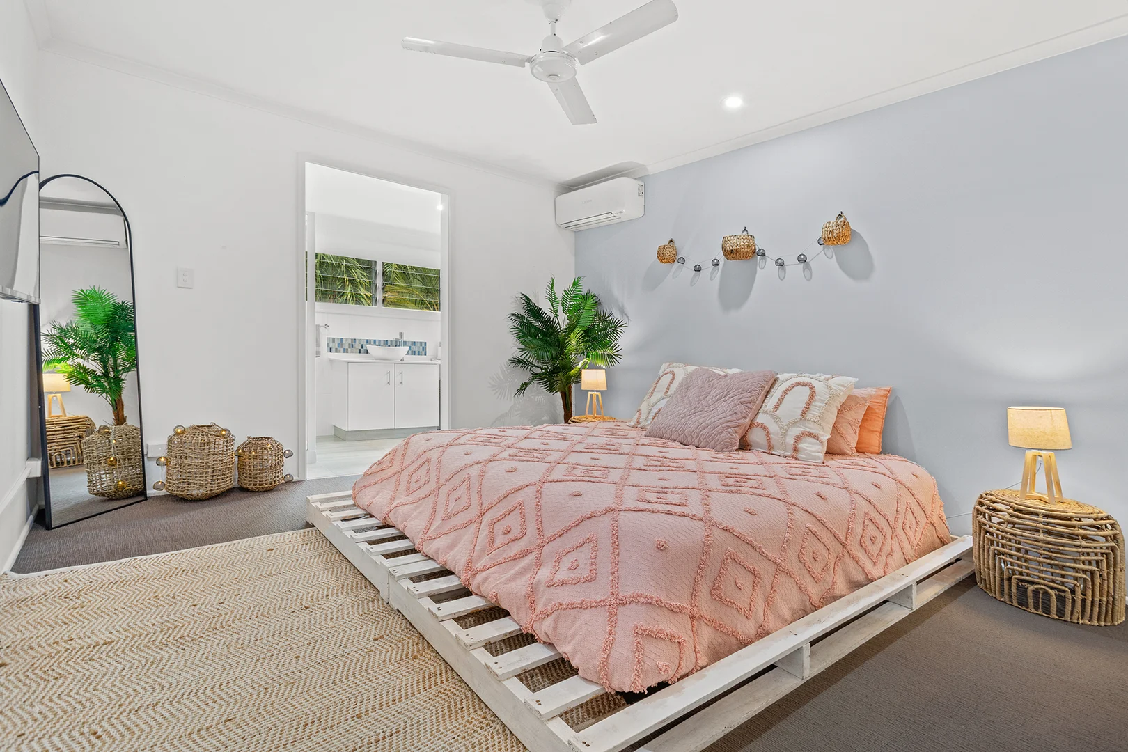 Additional image 8 of 2 South Molle Boulevard, Cannonvale QLD 4802