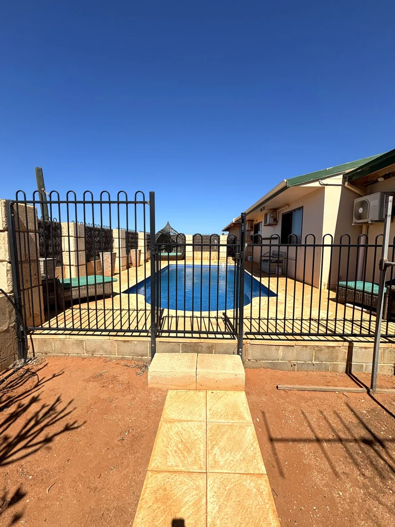 Additional image 41 of 563 & 561 Robinson Street, Carnarvon WA 6701