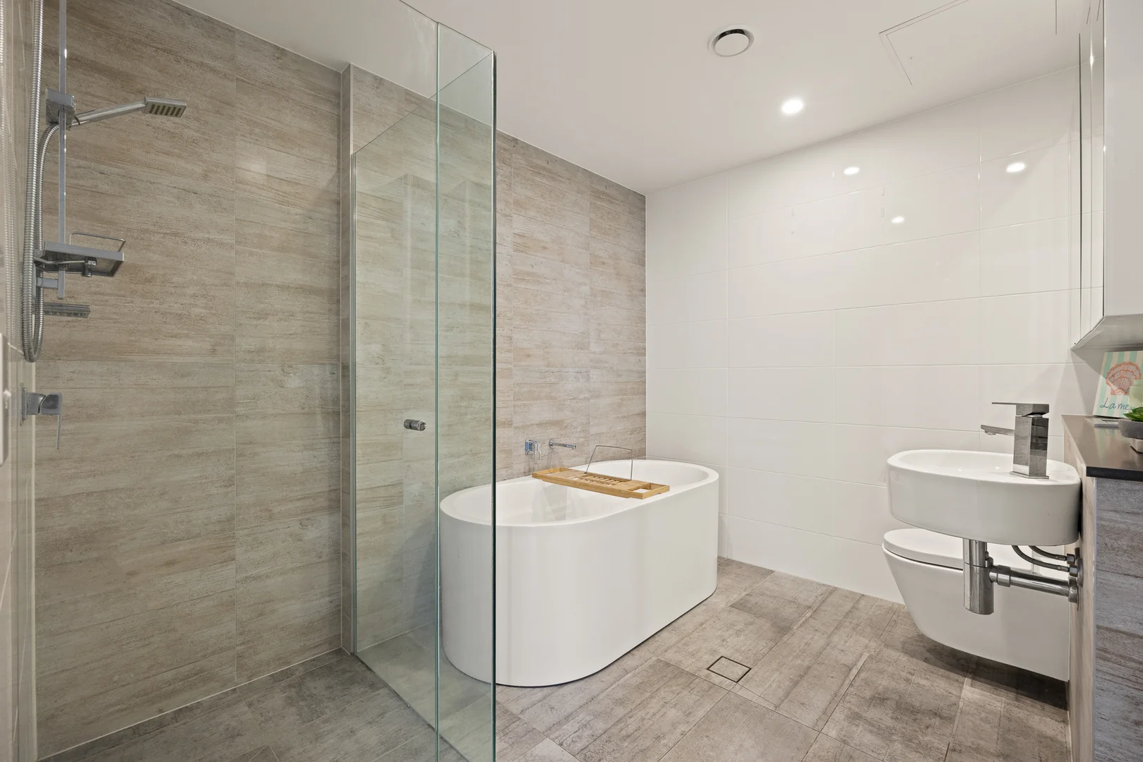 Additional image 13 of 1809/2 Como Crescent, Southport QLD 4215