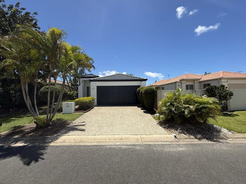 33 Belrose Boulevard, Varsity Lakes QLD 4227