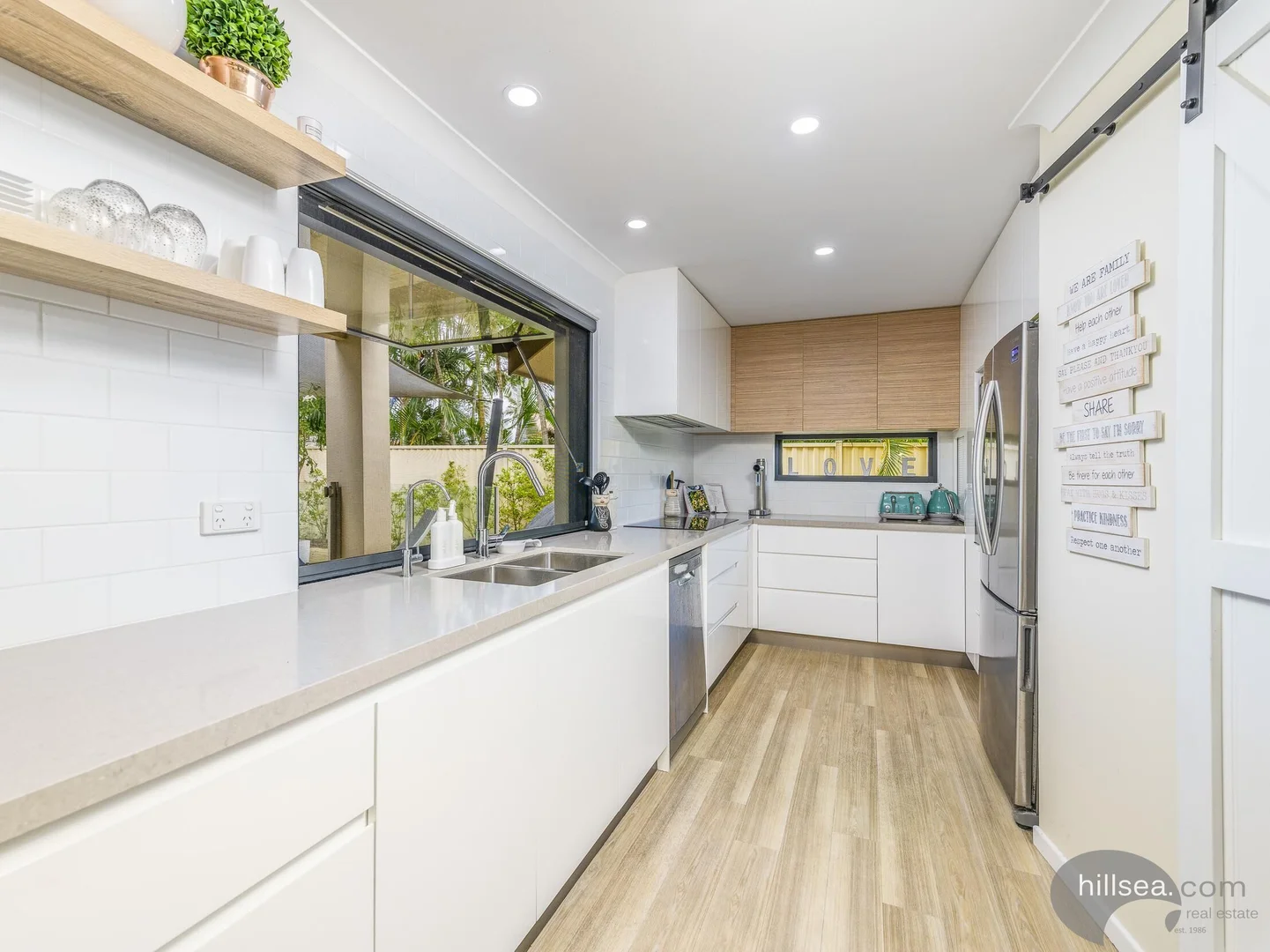 Additional image 7 of 8 Namatjira Street, Paradise Point QLD 4216