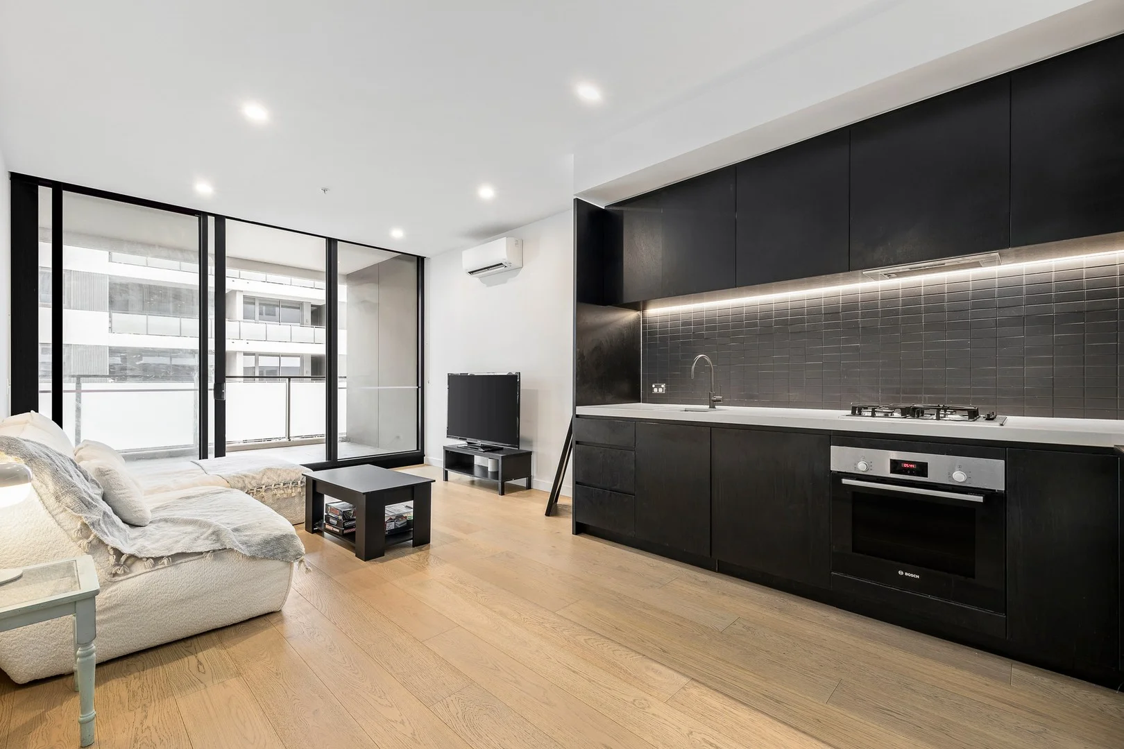 312/1408 Centre Road, Clayton South VIC 3169