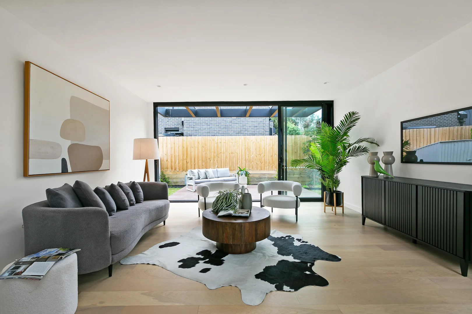 Additional image 2 of 4/3 Mervyn Crescent, Ivanhoe VIC 3079