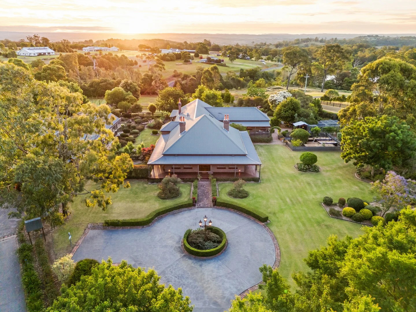 3 Clintara Crescent, Razorback NSW 2571