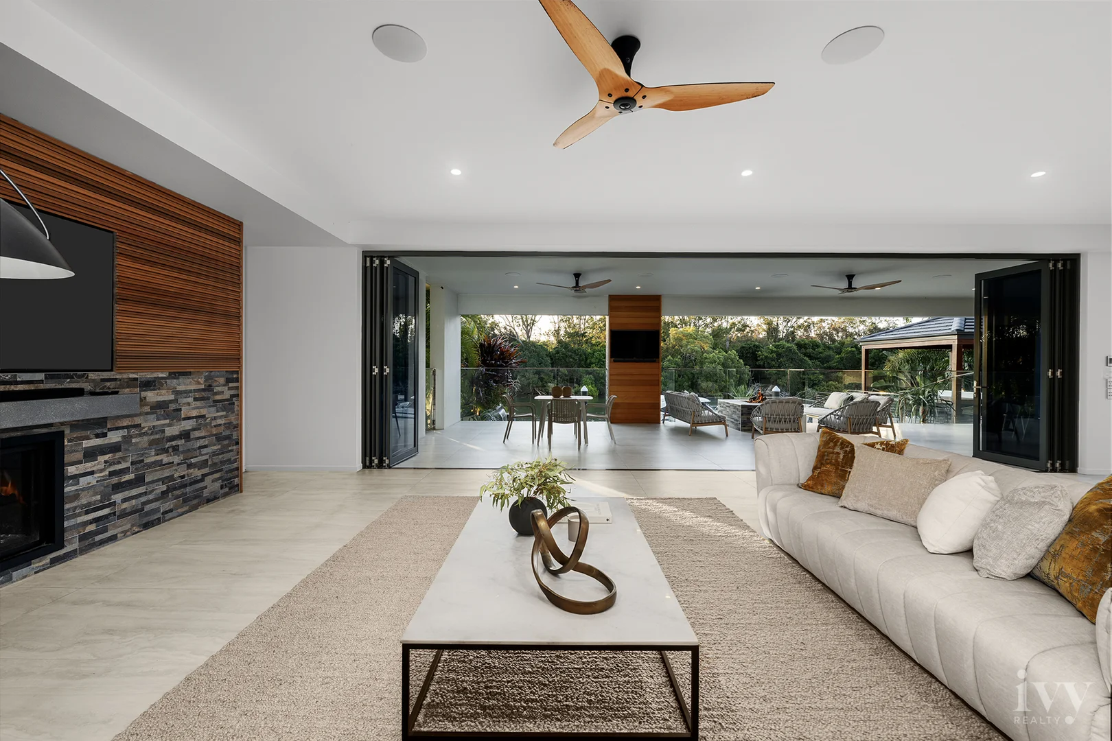 Additional image 10 of 2515 Cressbrook Drive, Hope Island QLD 4212