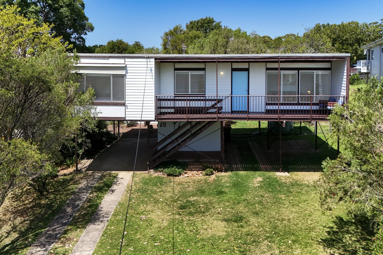 8 North East Place, Mollymook Beach NSW 2539
