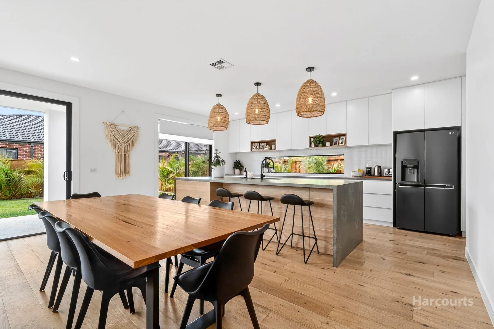 8 Tussock Lane, Lara VIC 3212