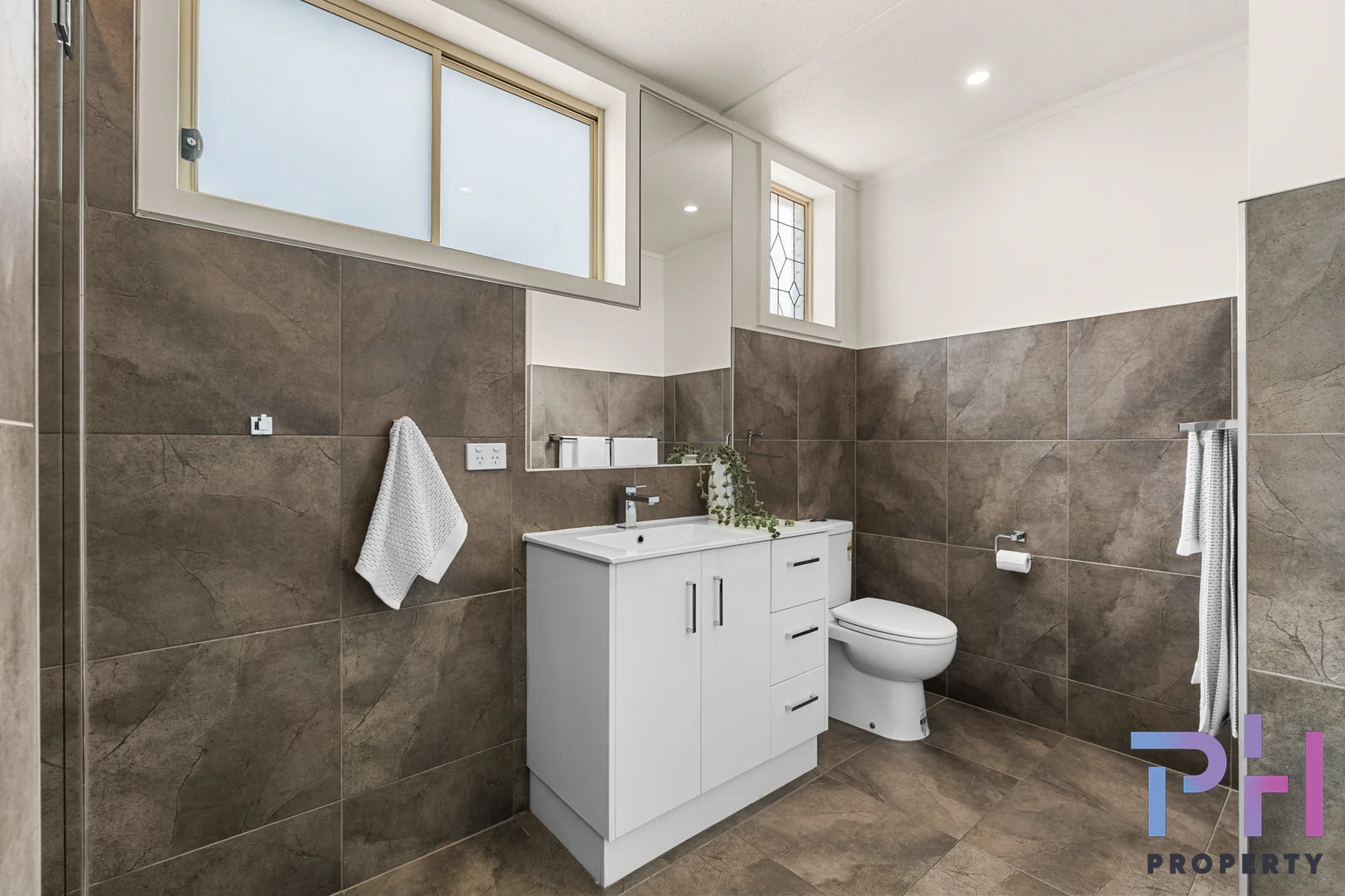 Additional image 21 of 44 Race Street, Flora Hill VIC 3550