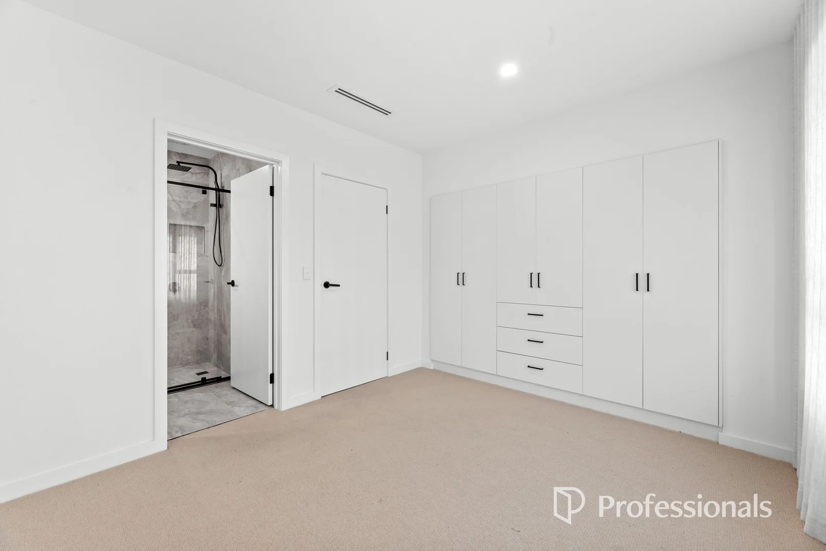 Additional image 7 of 5 Chantilly Street, Mount Waverley VIC 3149
