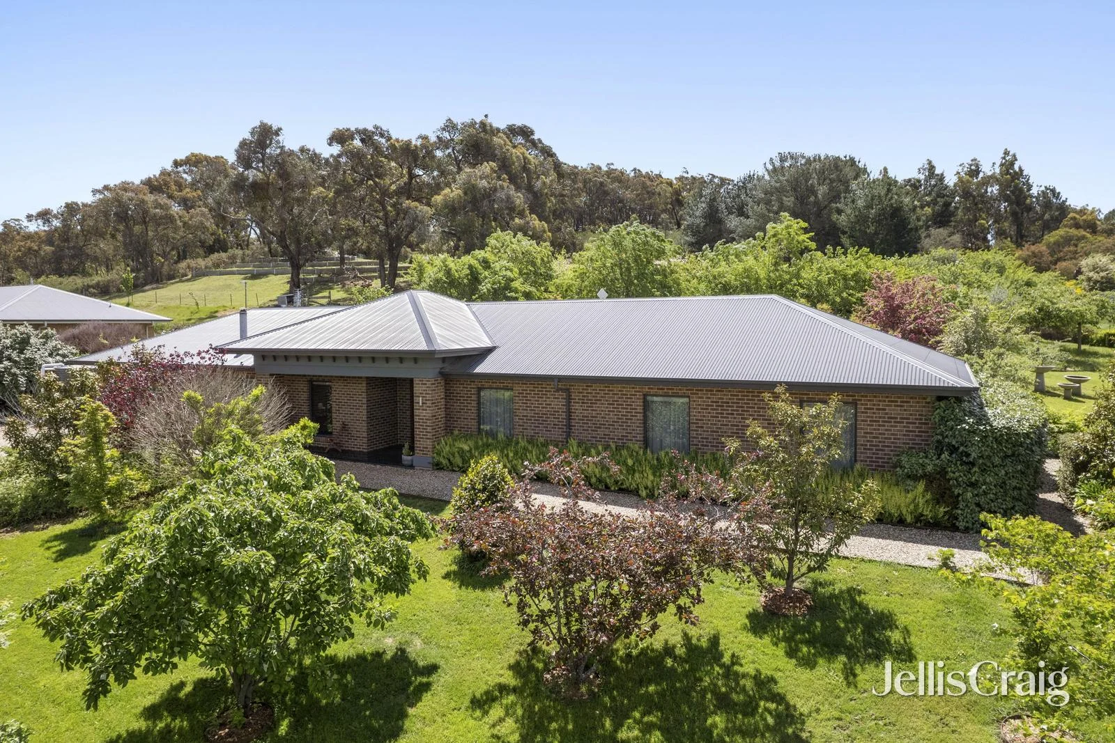 Additional image 4 of 32 Henry Street, Taradale VIC 3447