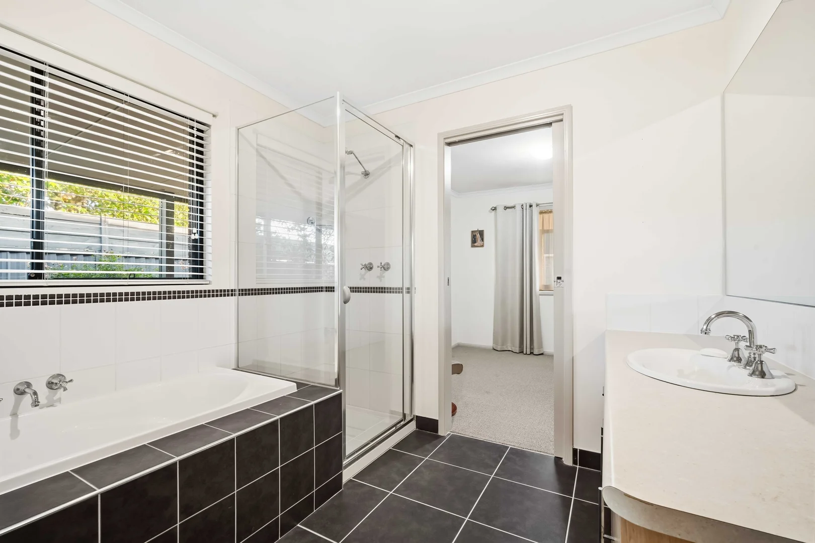 Additional image 10 of 1 Corriedale Court, Alfredton VIC 3350