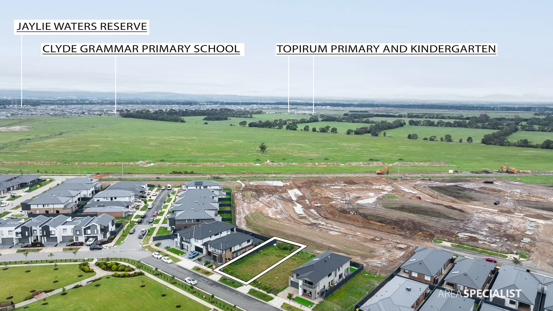 Additional image 4 of 524/17 Shearjoy Loop, Clyde North VIC 3978