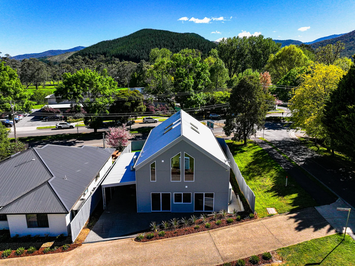 Additional image 26 of 2 Manning Place, Bright VIC 3741