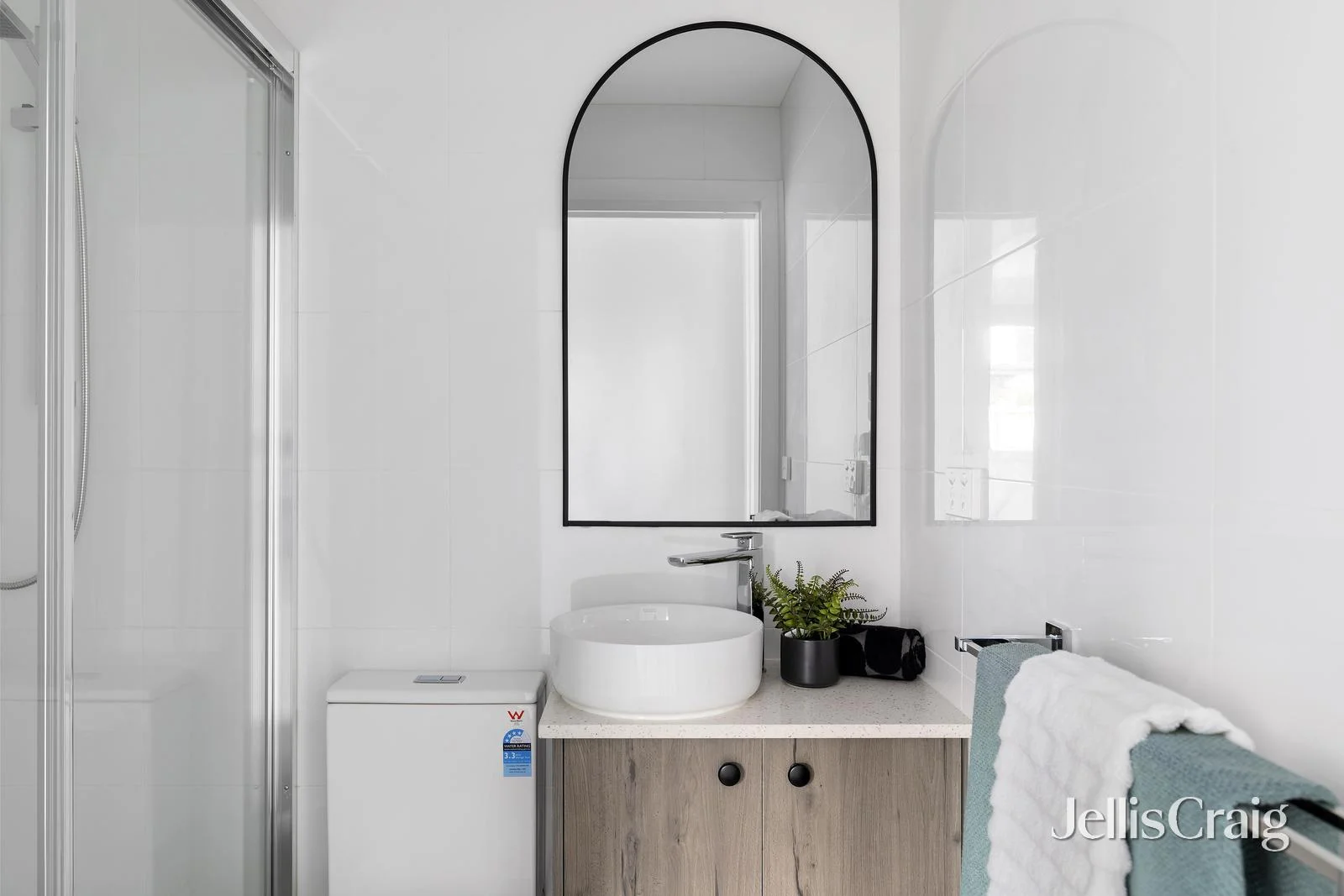 Additional image 11 of 1/11 Marian Court, Eltham North VIC 3095