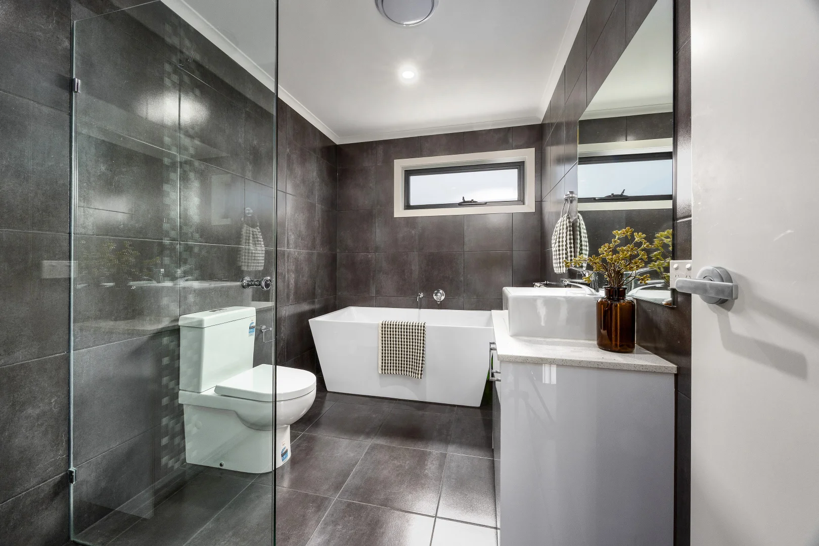 Additional image 4 of 1/42A Nepean Highway, Seaford VIC 3198