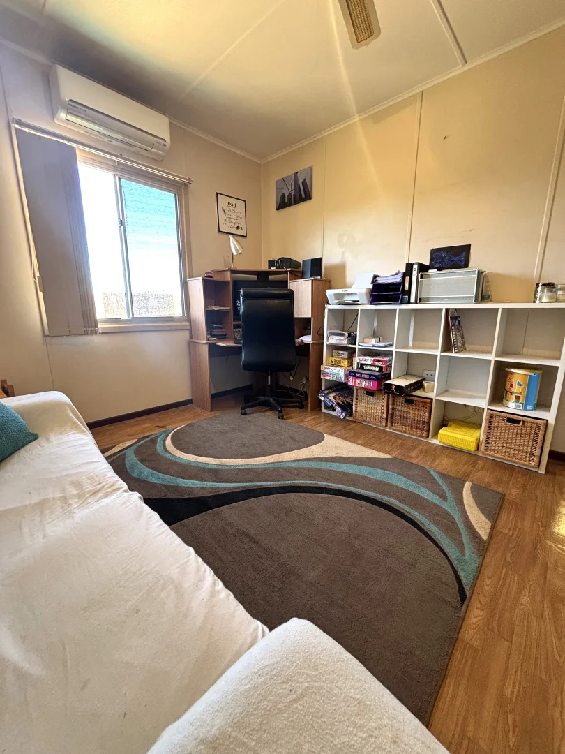 Additional image 18 of 563 & 561 Robinson Street, Carnarvon WA 6701