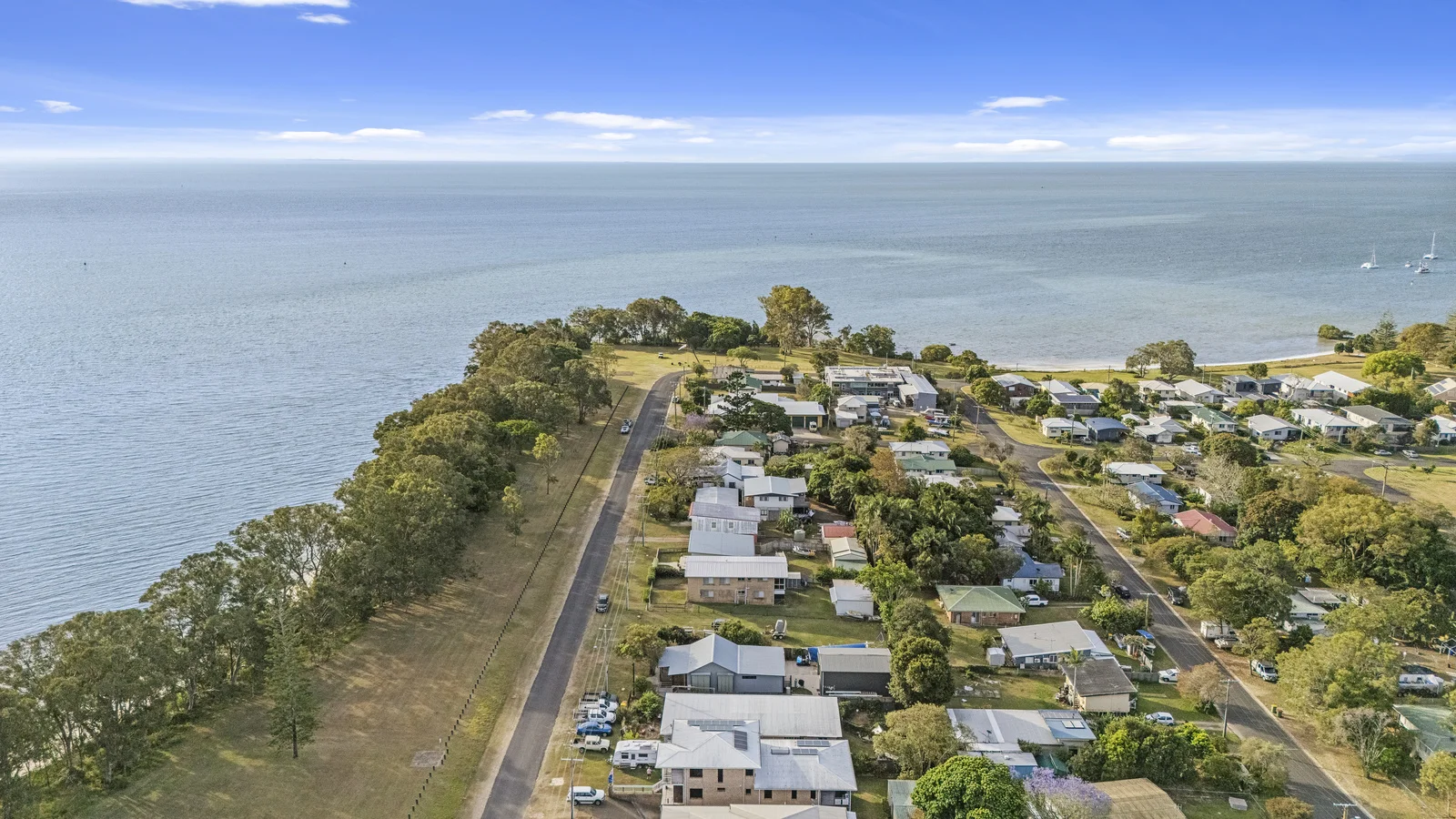 18 Oxley Parade, Dunwich QLD 4183