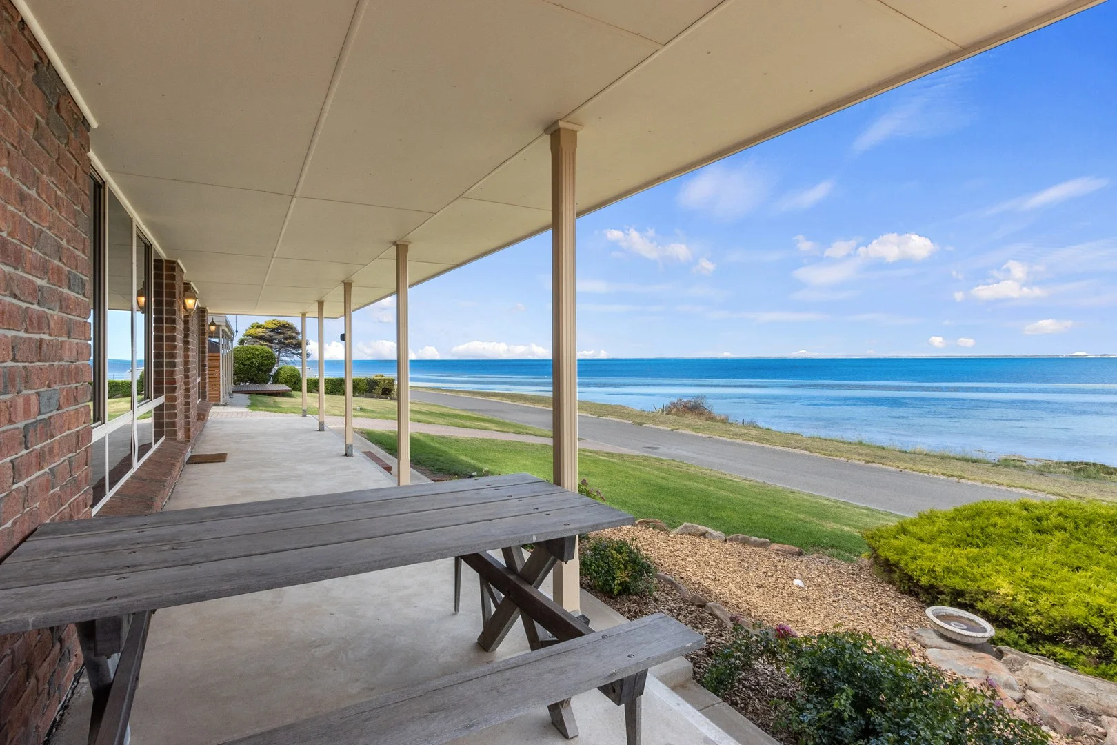 16 Esplanade, Point Turton SA 5575