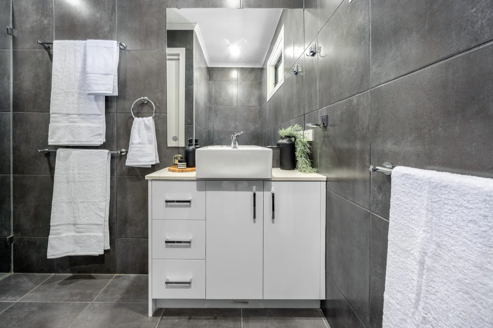 Additional image 7 of 1/42A Nepean Highway, Seaford VIC 3198