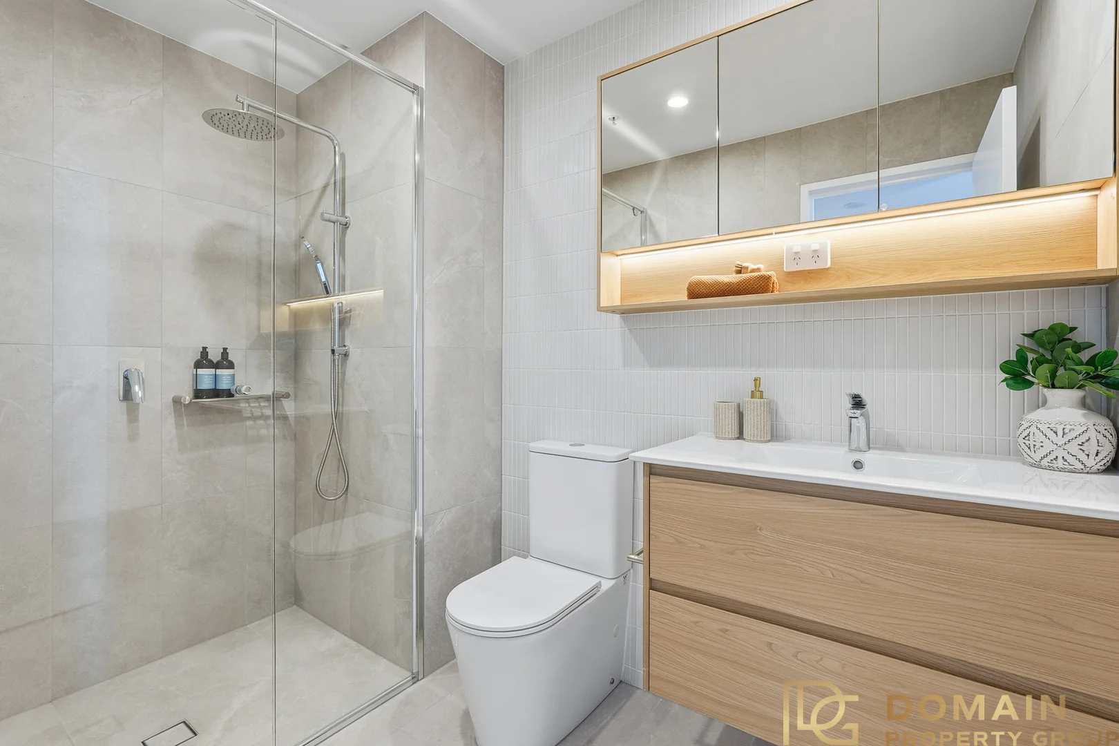 Additional image 11 of 54-56 Donnison Street West, Gosford NSW 2250