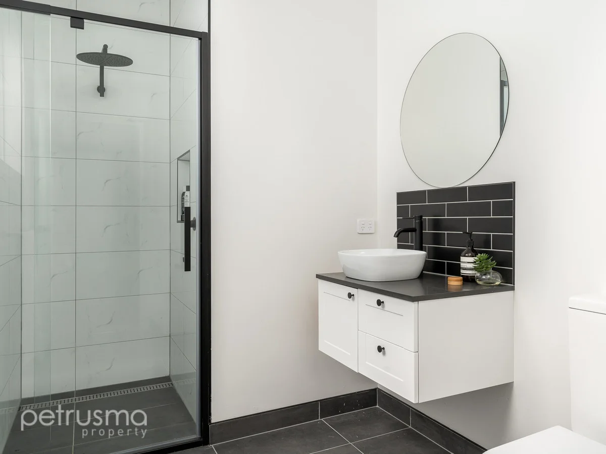 Additional image 11 of 15 Nelumie Street, Lindisfarne TAS 7015