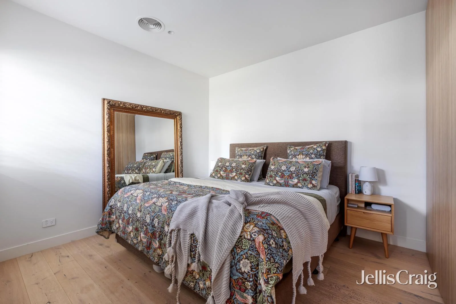 Additional image 8 of 1/427 Tooronga Road, Hawthorn East VIC 3123