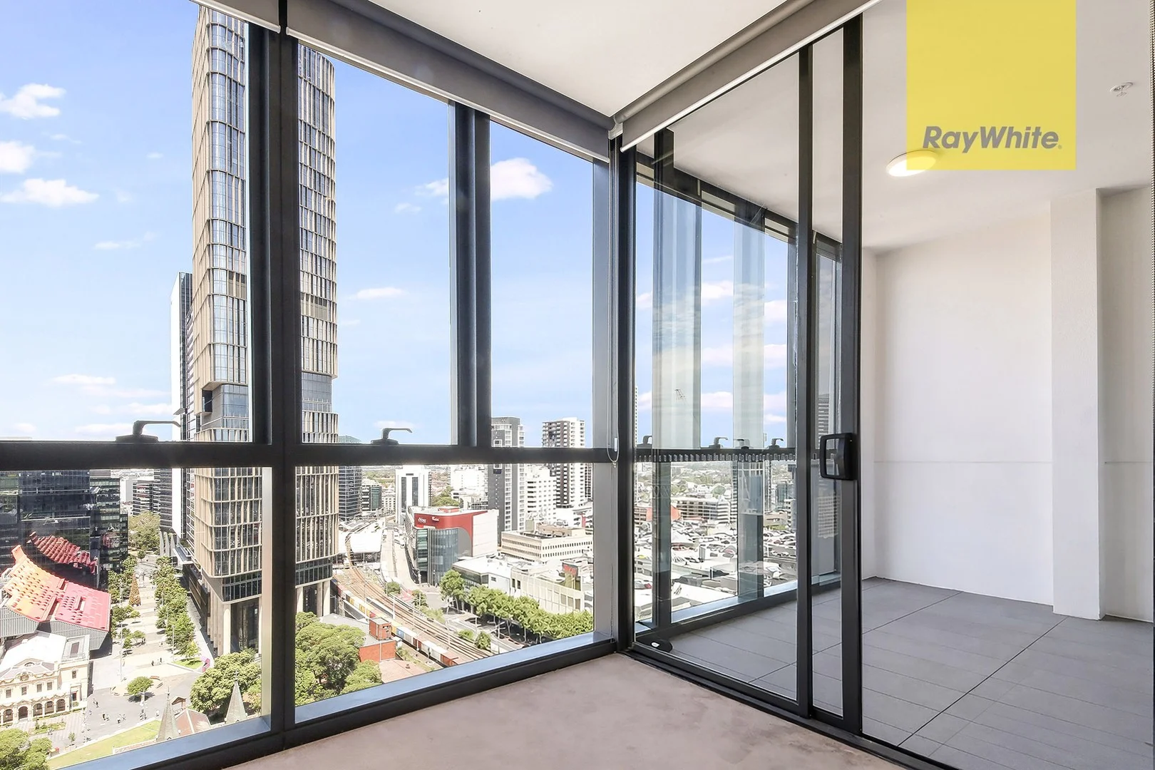 Additional image 2 of 2015/45 Macquarie Street, Parramatta NSW 2150