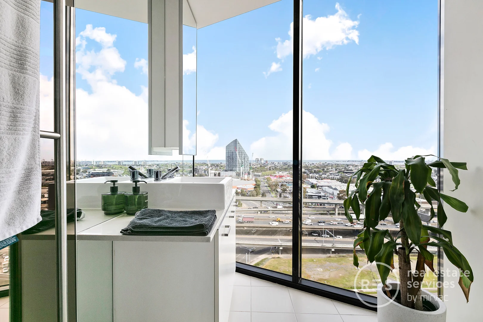 Additional image 7 of 2207/50 Lorimer Street, Docklands VIC 3008