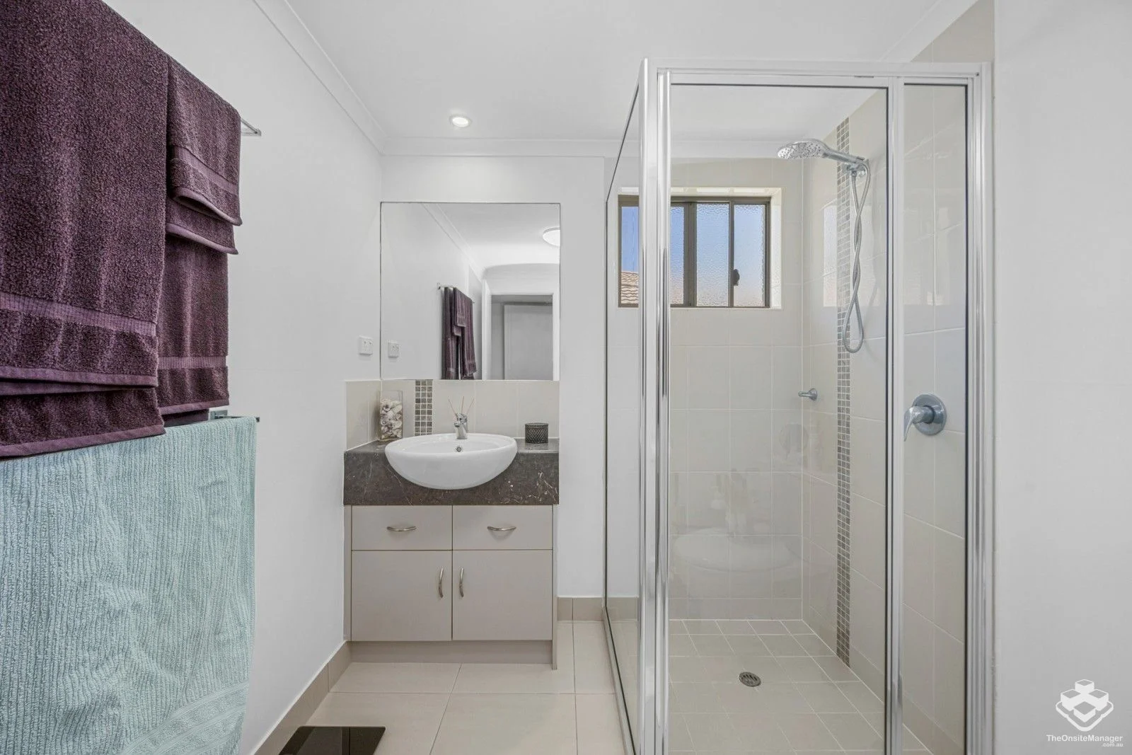 Additional image 5 of ID:21168486/157-159 Stuart Drive, Wulguru QLD 4811