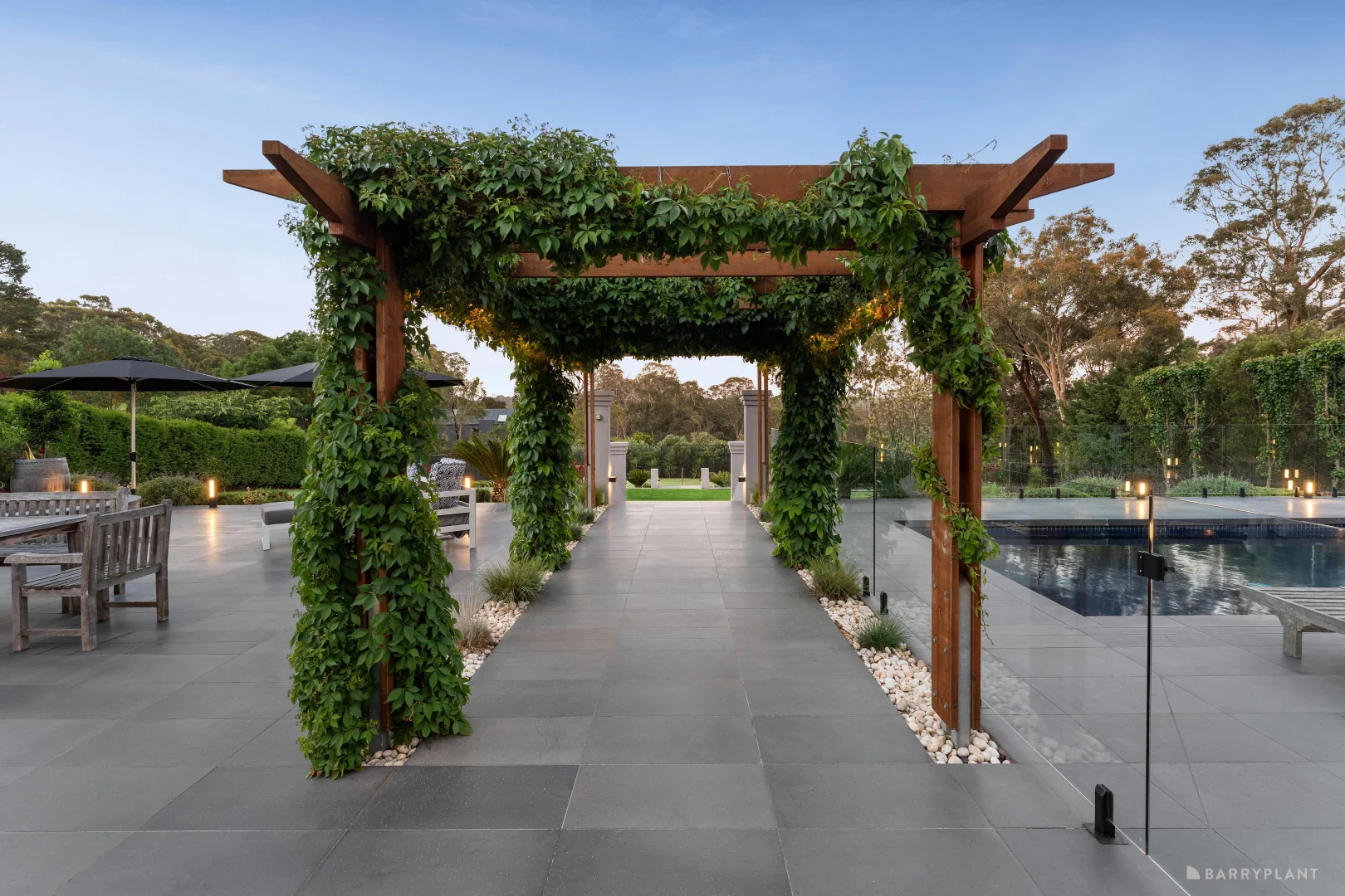 Additional image 22 of 10 Oxford Close, Templestowe VIC 3106