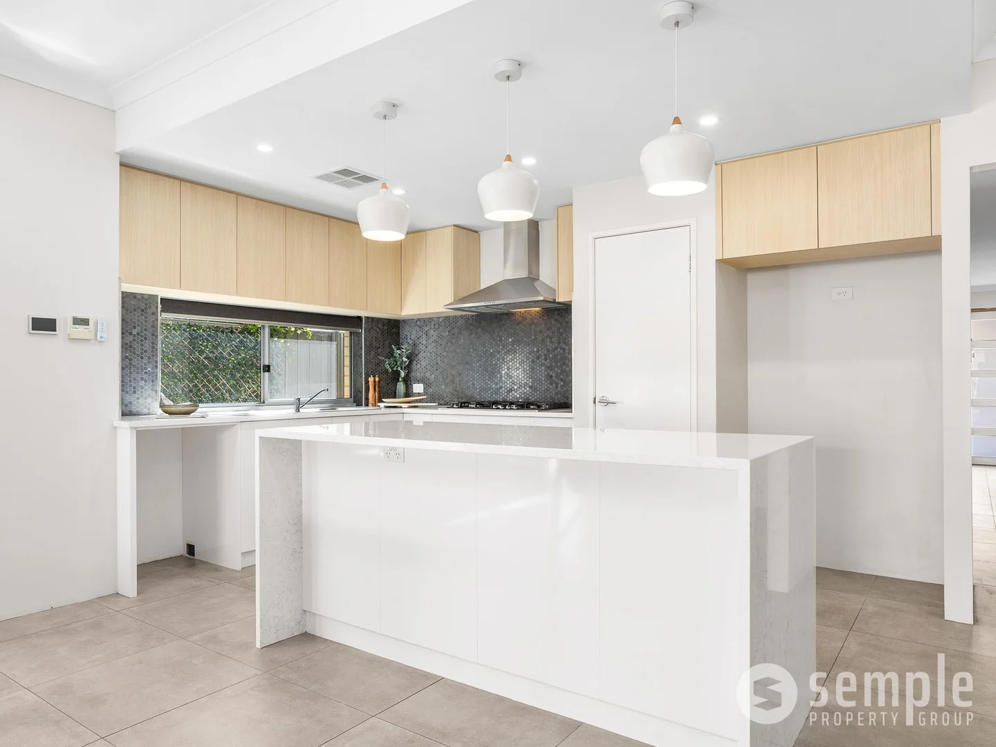 Additional image 6 of 19 Peridot Street, Treeby WA 6164