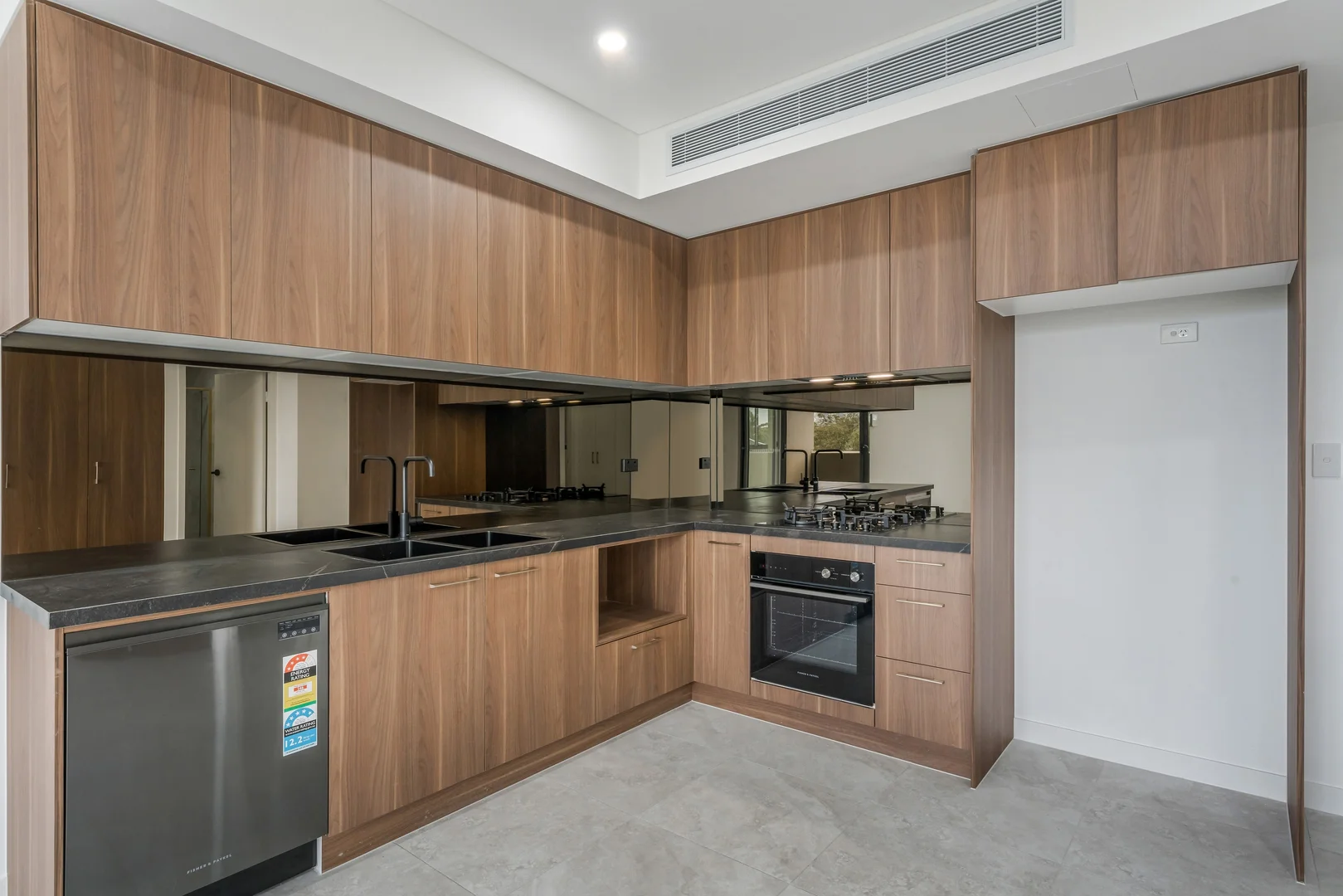 Additional image 4 of 306/10 Kamira Avenue, Villawood NSW 2163