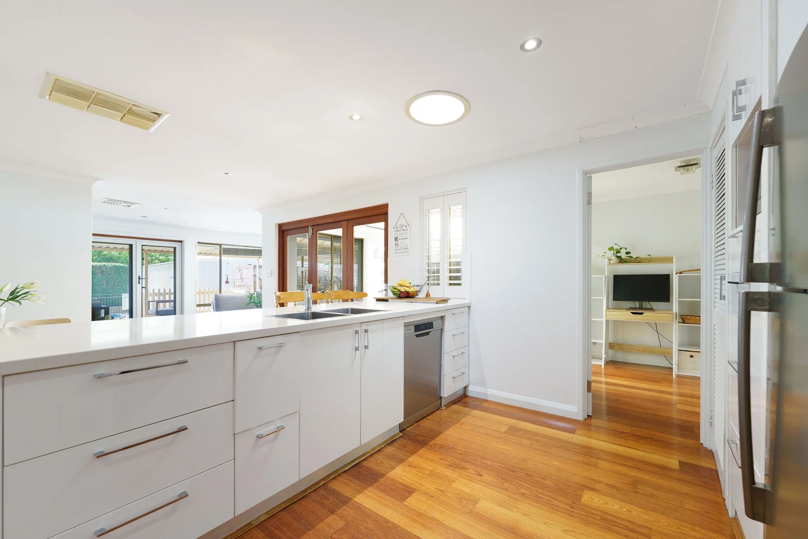 Additional image 7 of 220 Summerlakes Parade, Ballajura WA 6066