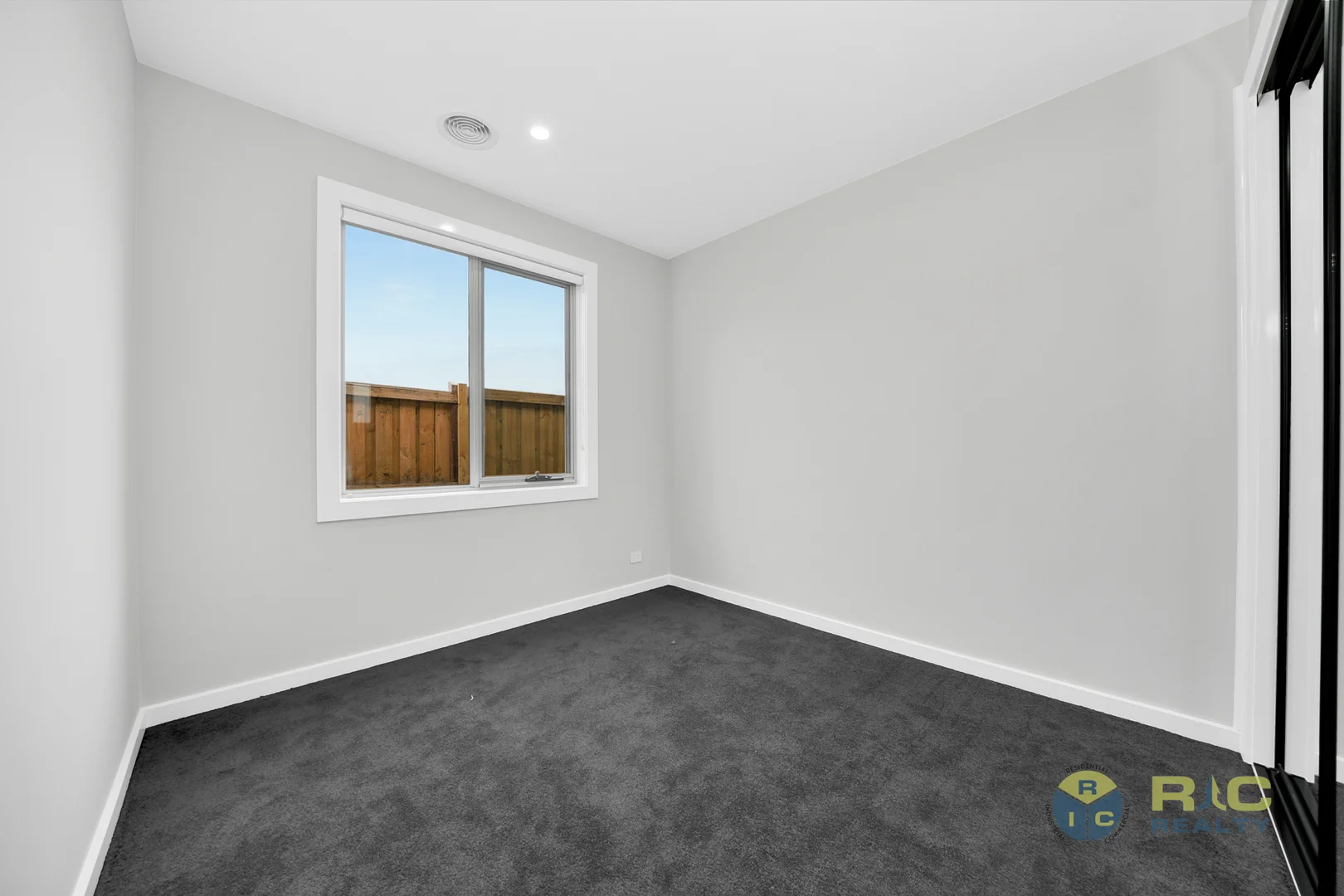 Additional image 8 of 4 Brindabella Crescent, Donnybrook VIC 3064